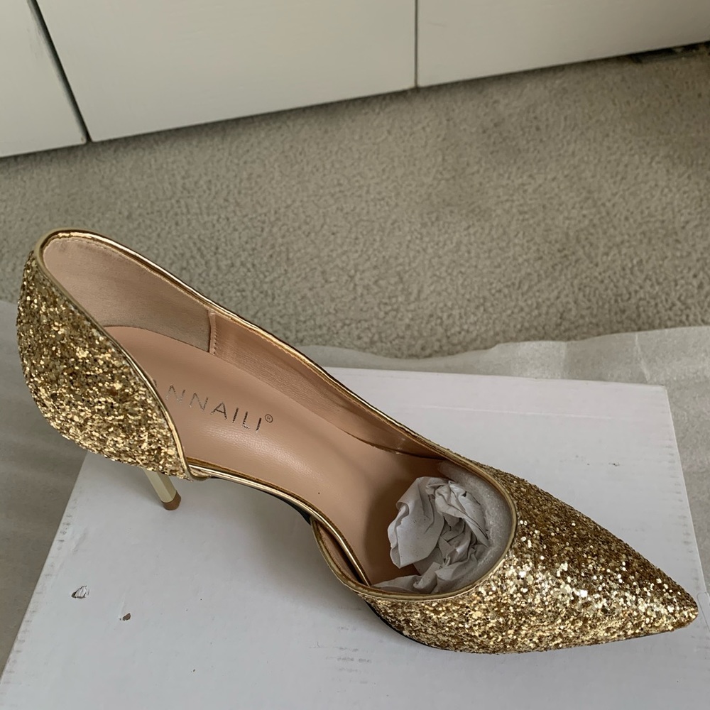 Shoes - Picture 3 of 3